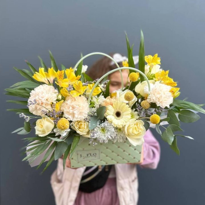 Сумочка с розами "Эпиа" в Челябинске