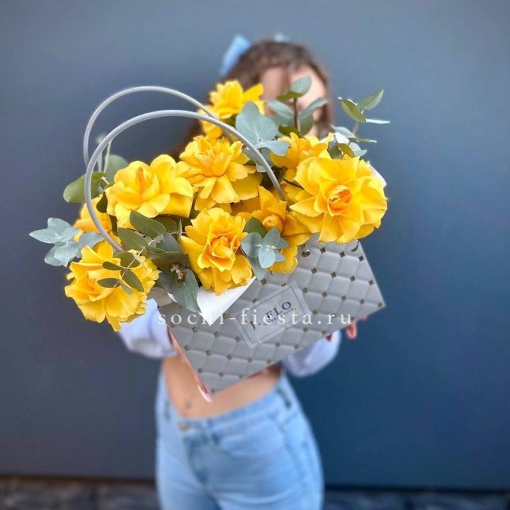 Сумочка с розами "Эдель" в Челябинске