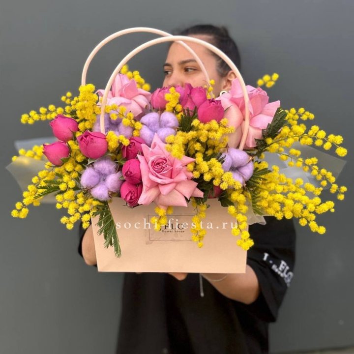 Сумочка мимозы и роз "Примавера" в Челябинске