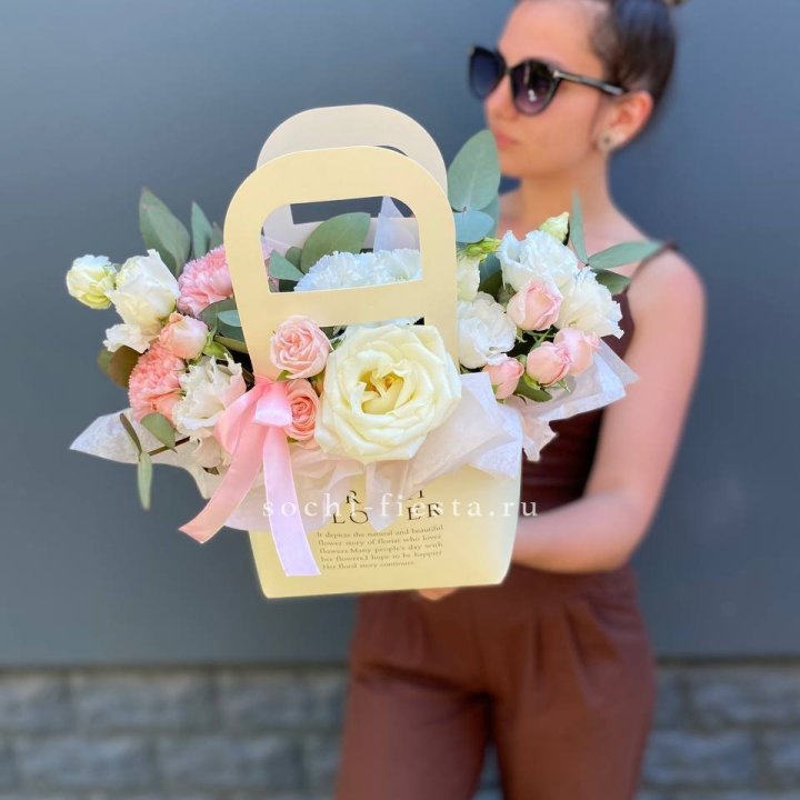 Цветочная сумочка "Рафаэль" в Челябинске