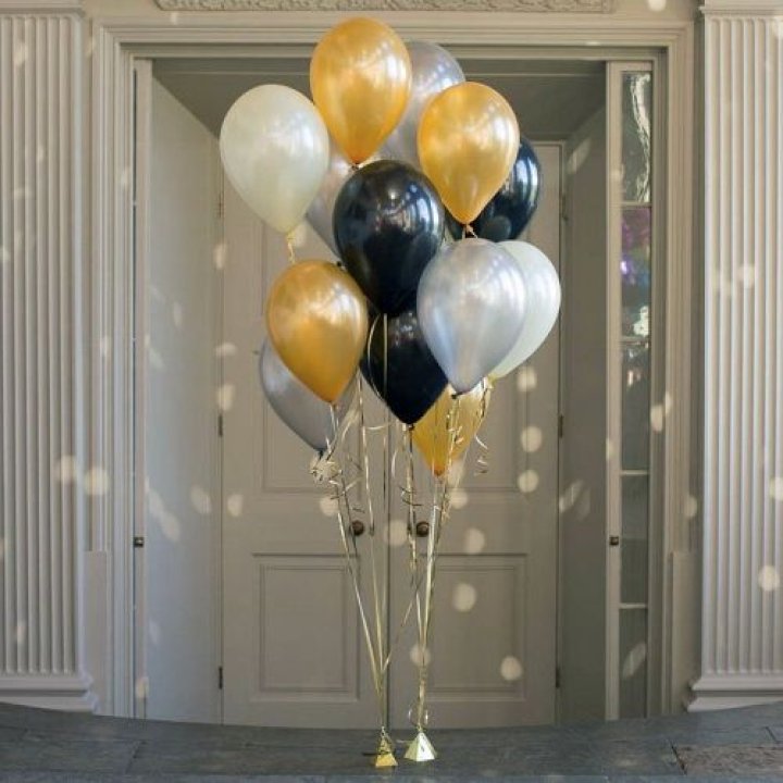 Фонтан шаров "Фаерворк" в Челябинске