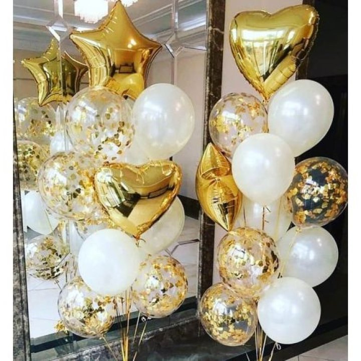 Фонтан шаров "Привет, это я" в Челябинске