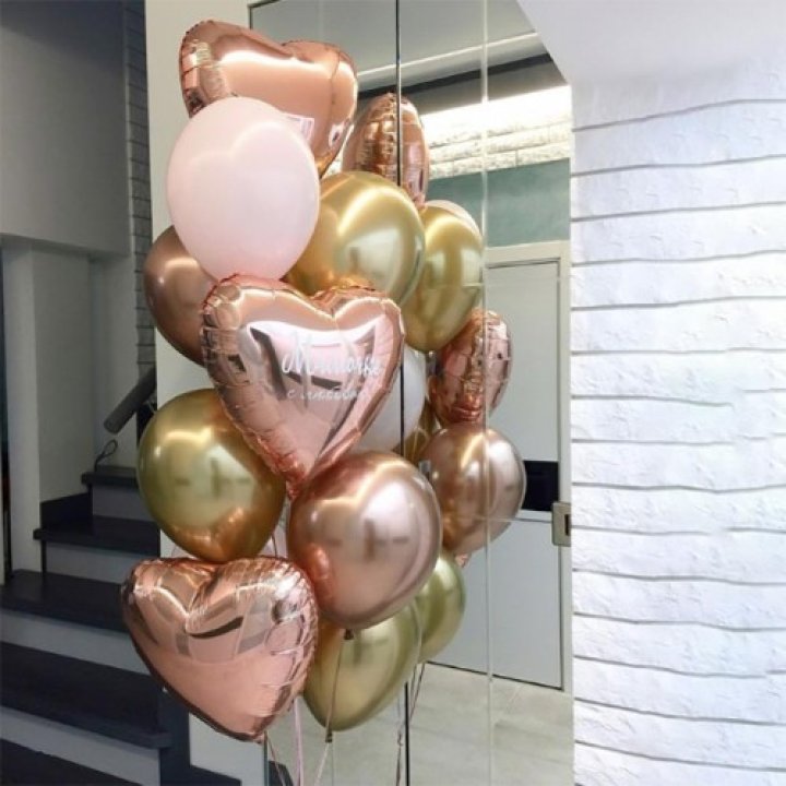 Фонтан шаров "От сердечка" в Челябинске