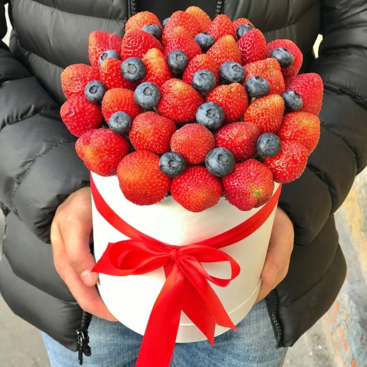 Клубничный бокс №3 в Челябинске