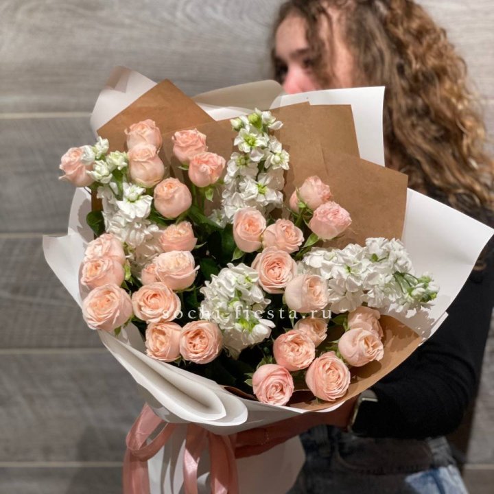 Букет бомбасти и маттиола в Челябинске