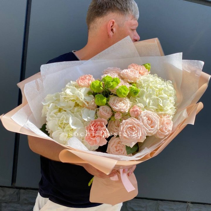 Авторский букет "Нежный крем" в Челябинске