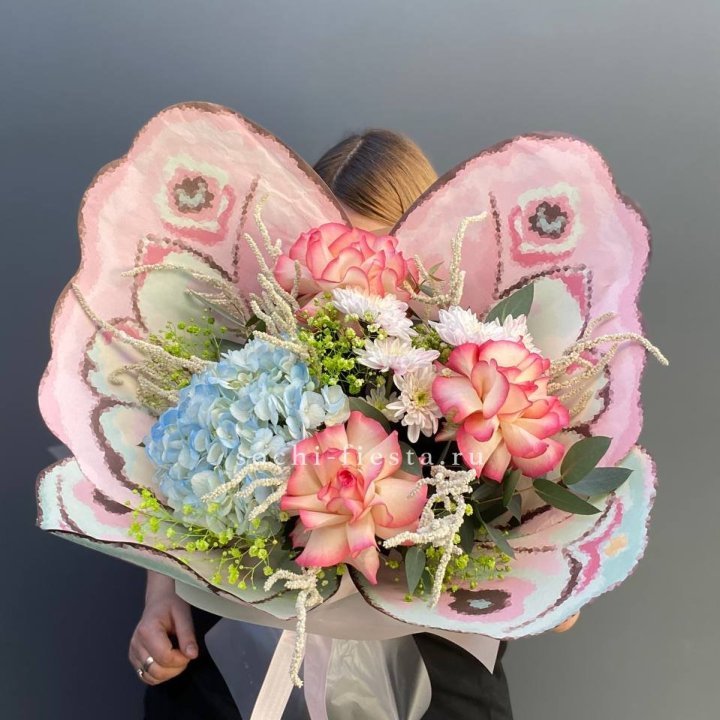 Дизайнерский букет бабочка №5 в Челябинске