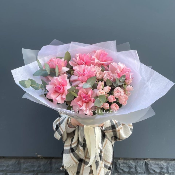 Букет французских и пионовидных роз  в Челябинске