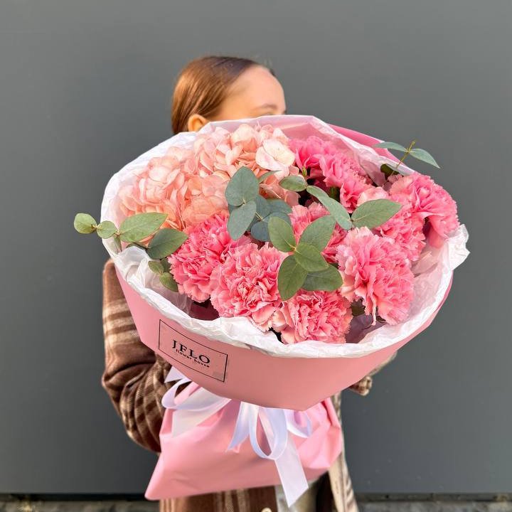 Дуо диантусы и гортензия в Челябинске