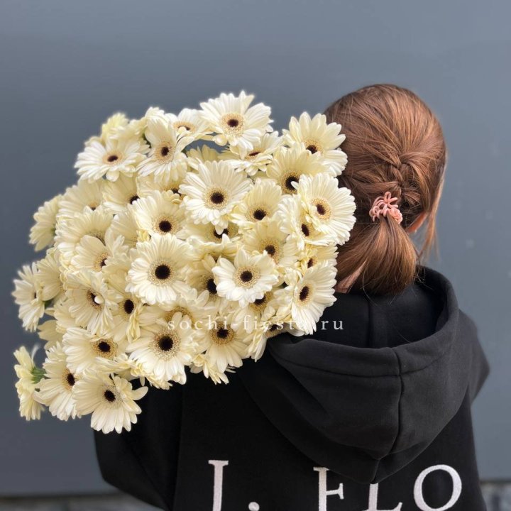 51 гербера в Челябинске