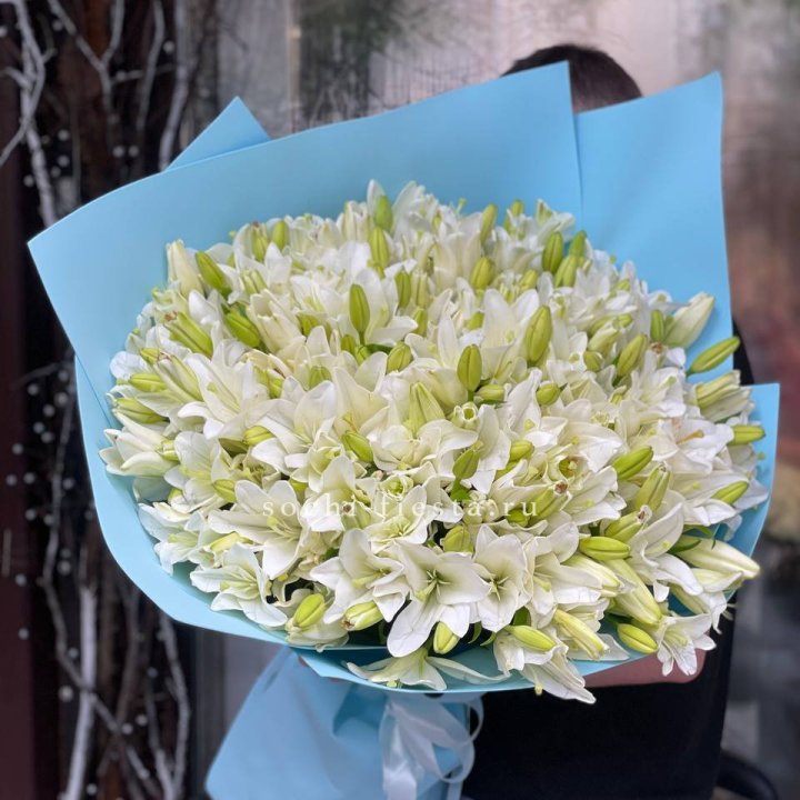 51 лилия в оформлении в Челябинске