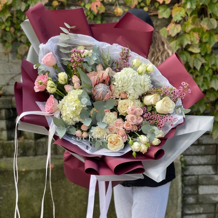 Авторский букет с протеей №1 в Челябинске