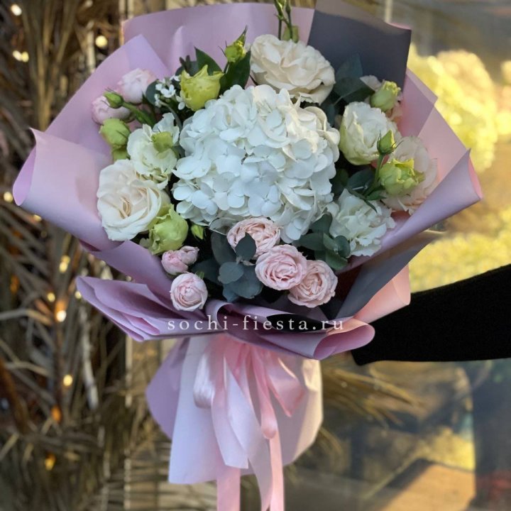 Букет с гортензией №3 в Челябинске