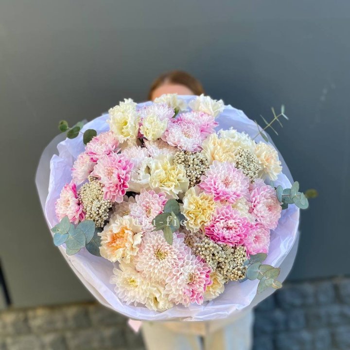 Букет из стойких цветов  в Челябинске