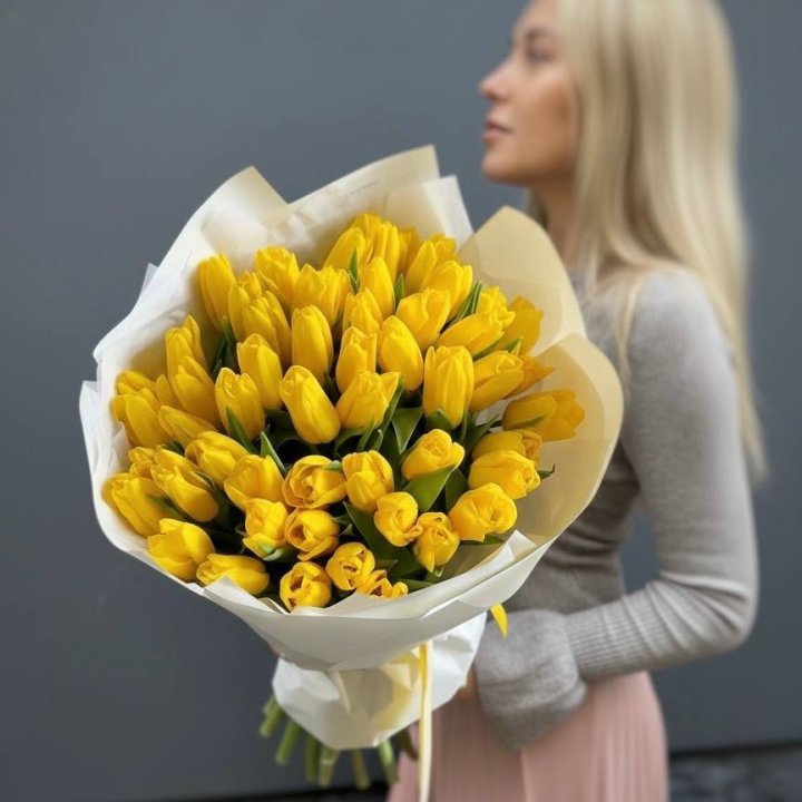 51 желтый тюльпан в Челябинске