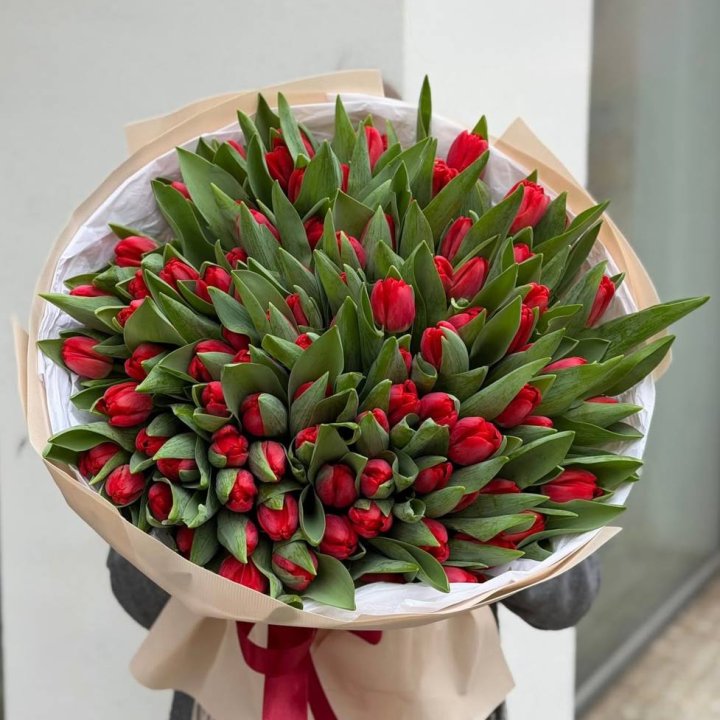 101 красный тюльпан в Челябинске