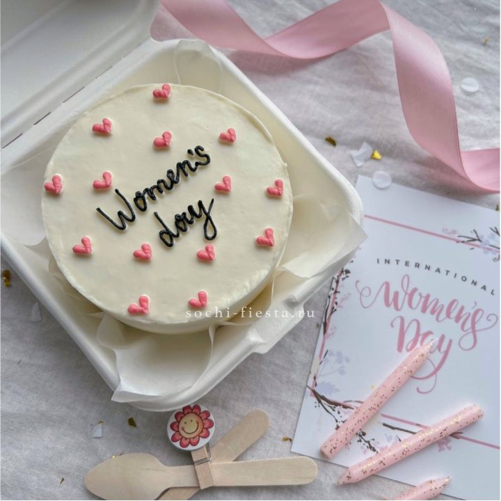 Бенто-торт "Дорогим женщинам"  в Челябинске