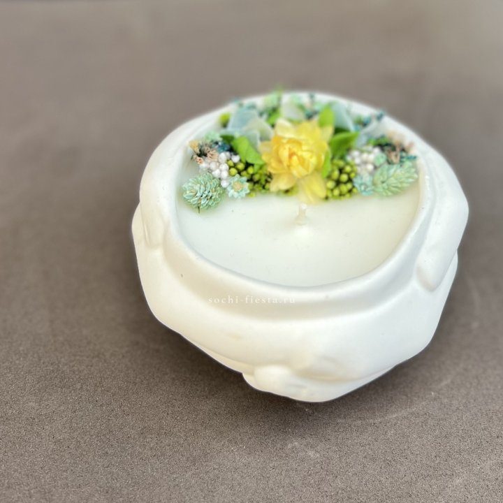 Свеча ароматическая в гипсе Руки в Челябинске