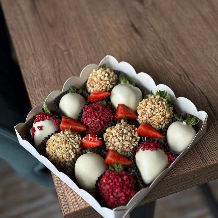 Клубника в шоколаде 12 ягод №2 в Челябинске