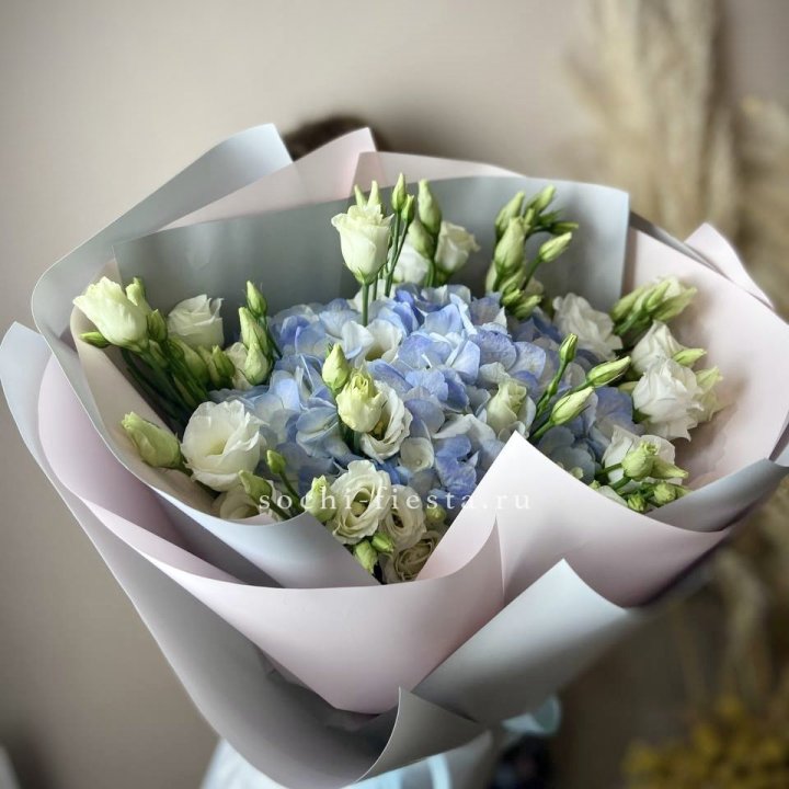 Букет с гортензией "Адель" в Челябинске