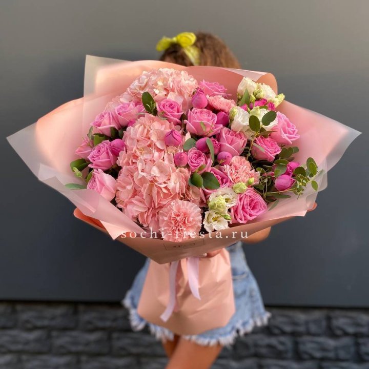 Авторский букет "Восторг" в Челябинске