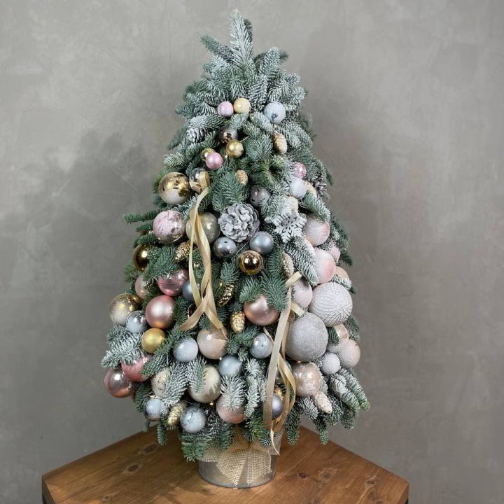 Новогодняя ёлка из веток датского нобилиса в Челябинске