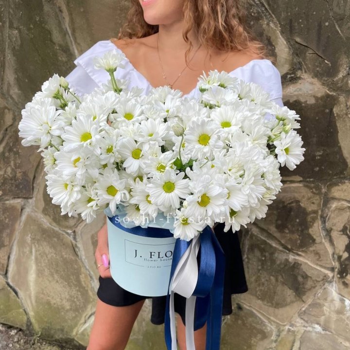 Коробка с хризантемами №2 в Челябинске