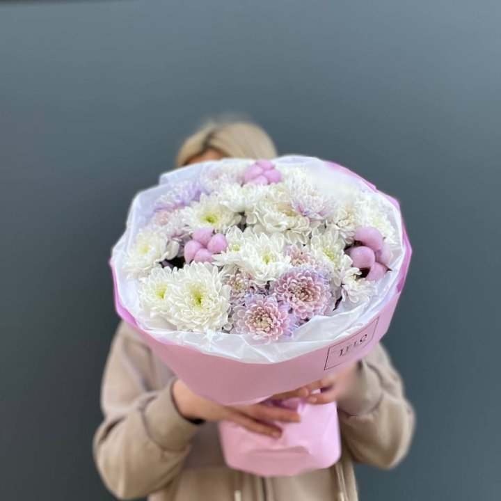 7 нежных хризантем в Челябинске