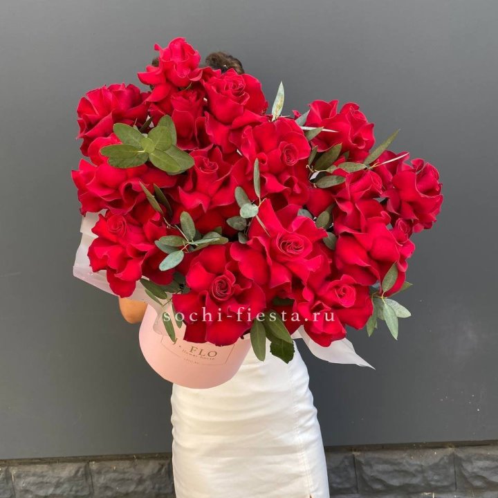 Бокс из 17 французских роз в Челябинске