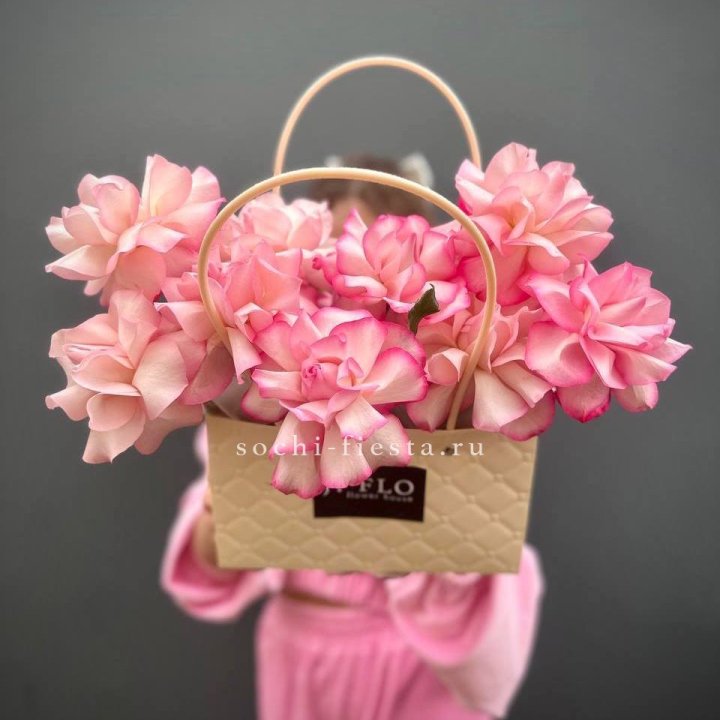 Сумочка розовых роз Венди в Челябинске