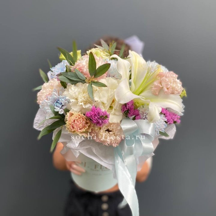 Дизайнерский цилиндр "Лилия" в Челябинске