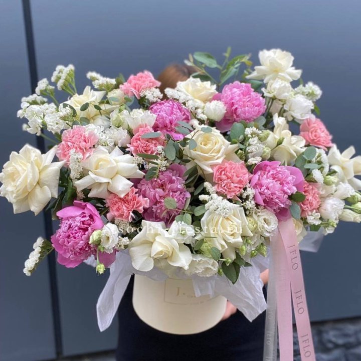 Дизайнерский бокс "Амор этерна" в Челябинске