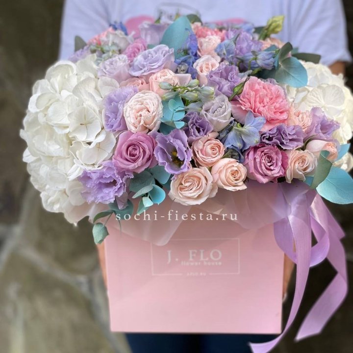 Цветочный бокс макси каб в Челябинске