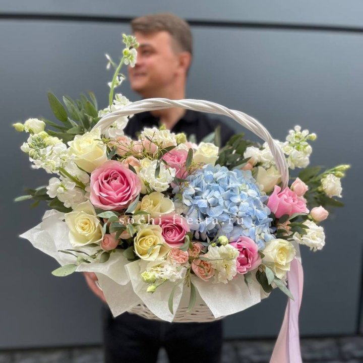 Авторская корзина "Аполинария" в Челябинске