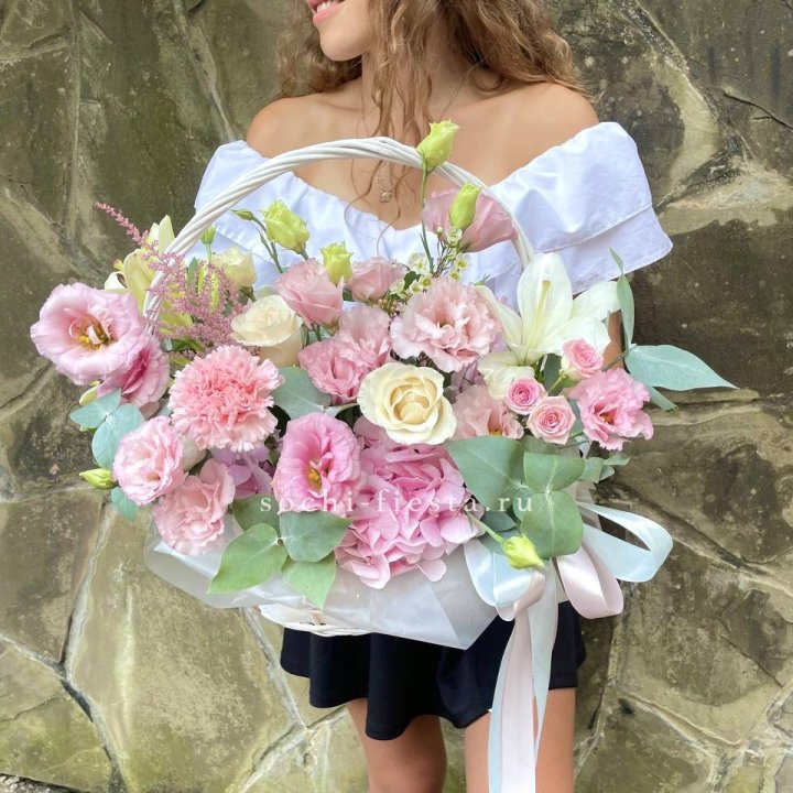 Авторская корзина "Миа" в Челябинске