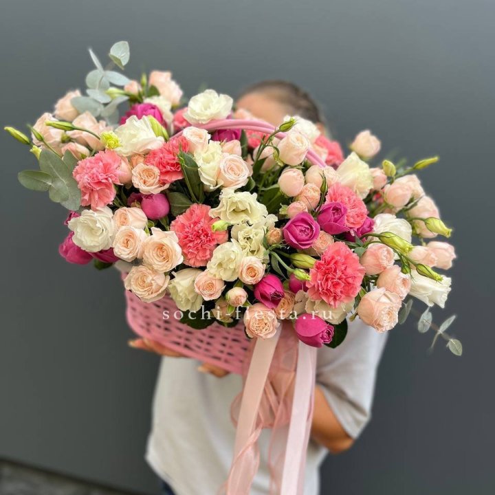 Цветочная корзина "Флоренция" в Челябинске