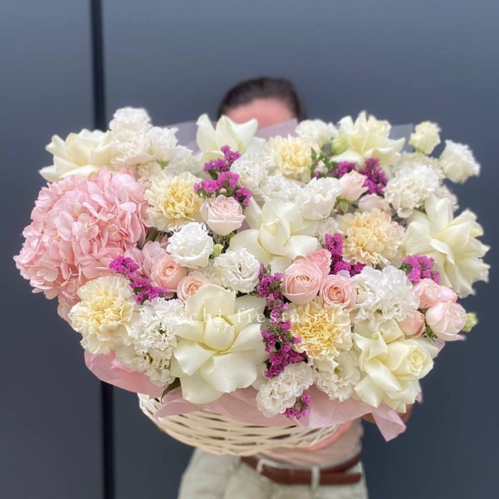 Корзина "Воздушная нежность" в Челябинске
