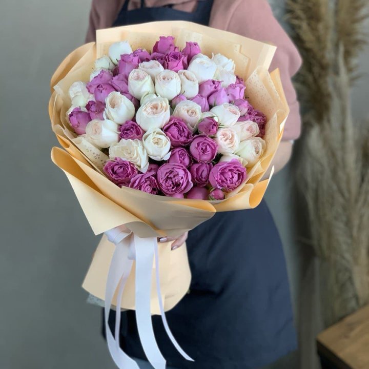 Букет кустовых роз Джулиана в Челябинске