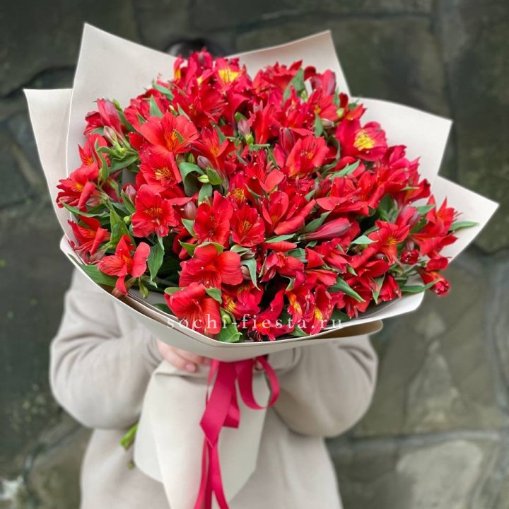 51 альстромерия в Челябинске