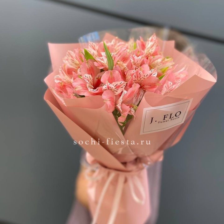 Букет альстромерий розовых в Челябинске