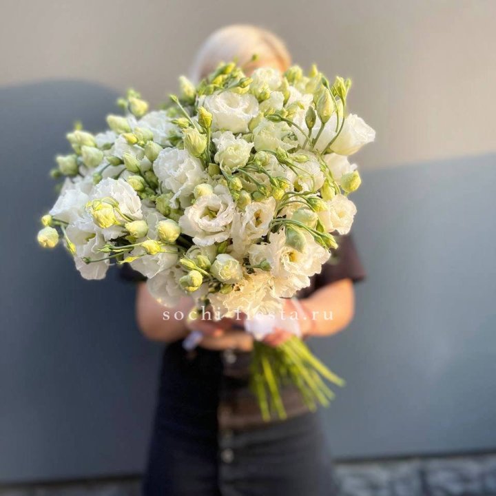 Букет эустом под ленту  в Челябинске