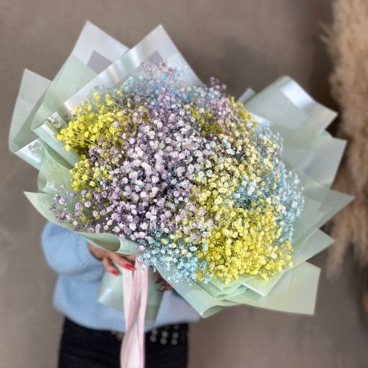Букет радужных гипсофил в Челябинске