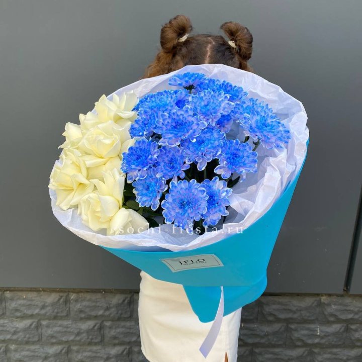 Дуо букет розы и хризантема в Челябинске