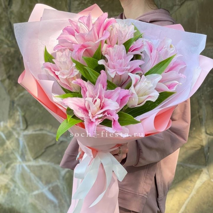 Букет пионовидных лилий №2 в Челябинске