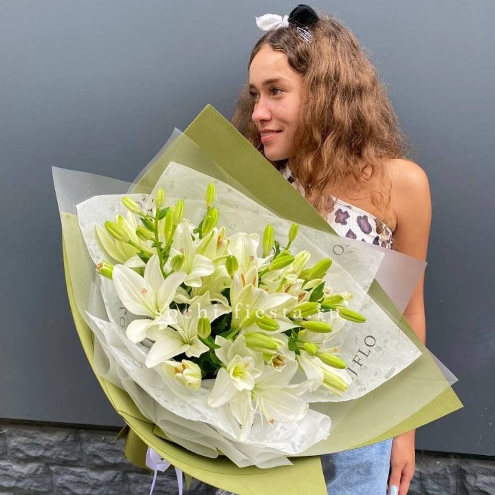 Букет  лилий "Изумруд" в Челябинске