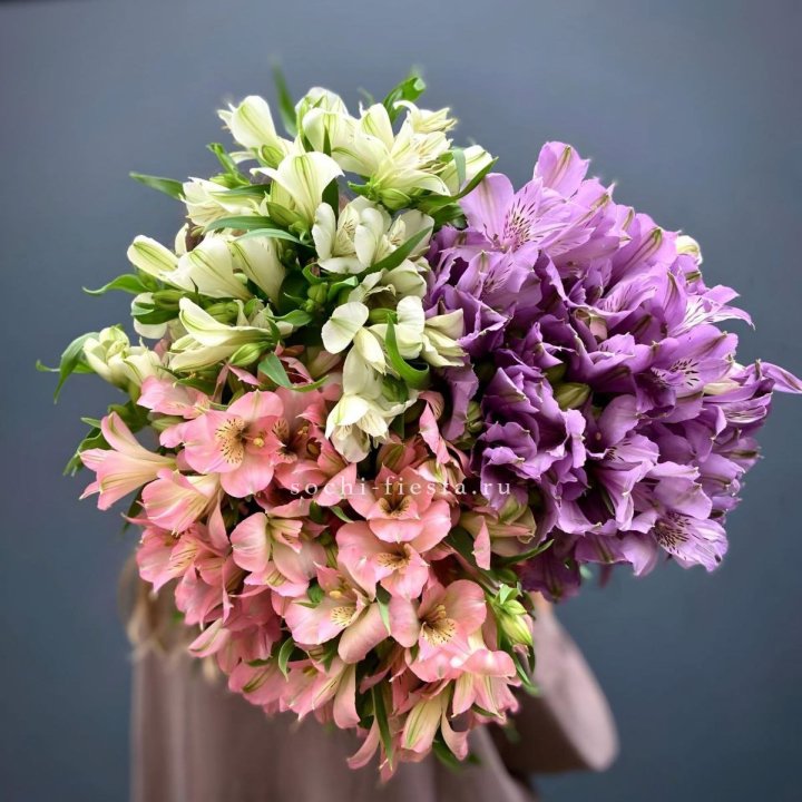 Охапка Альстромерии в Челябинске