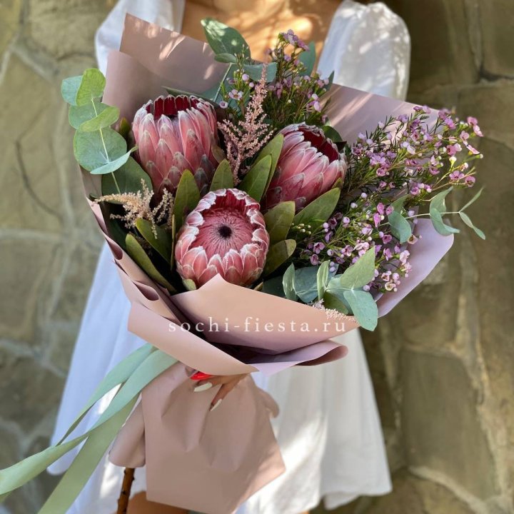 Букет из протеи "Клеопатра"  в Челябинске