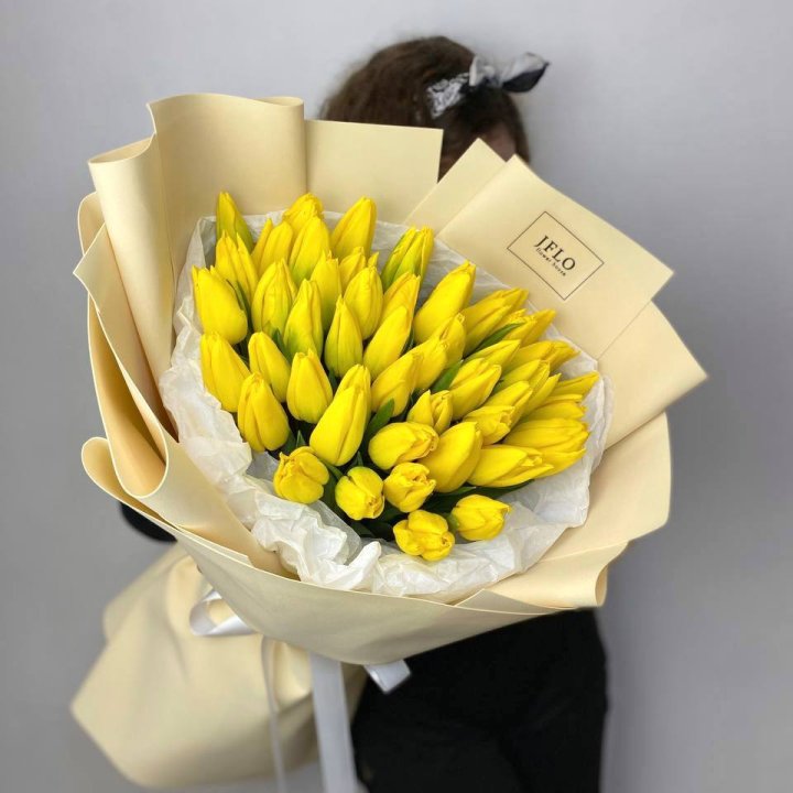 51 жёлтый тюльпан в Челябинске