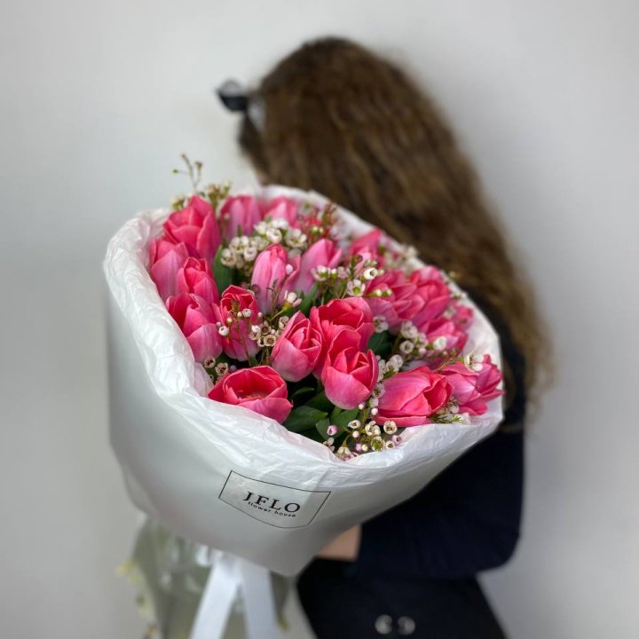 Дуо тюльпаны с хамелациумом в Челябинске