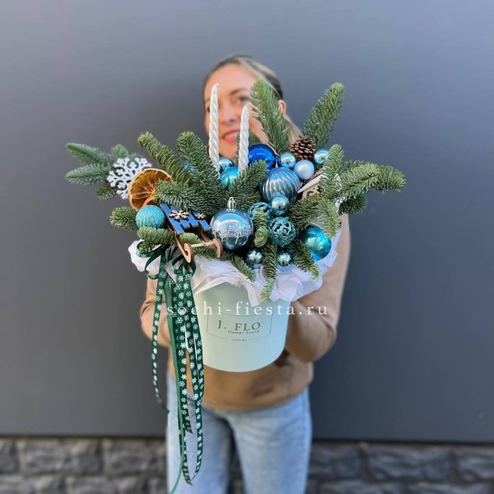 Композиция "Мери крисмас блю" в Челябинске